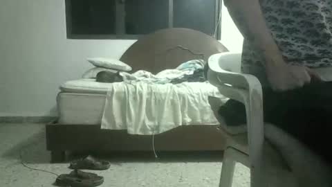 Snapshot of skanky_little_dolls chatting on 11/24/25, 09:14 skanky_little_dolls online show from 11/24/25, 09:14