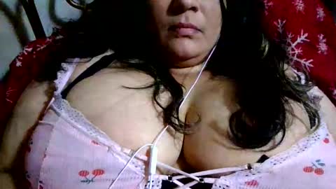 skarkett21 online show from 11/15/25, 09:43