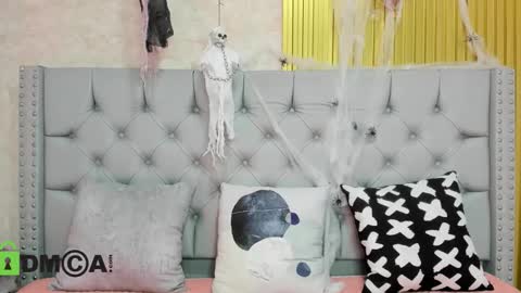 Skarlet online show from 10/14/25, 03:02