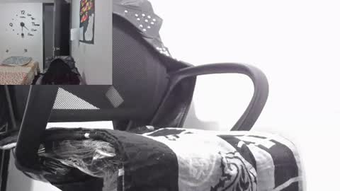 Snapshot of skarleth_diaz chatting on 08/06/26, 03:52 SKARLETH online show from 08/06/26, 03:52
