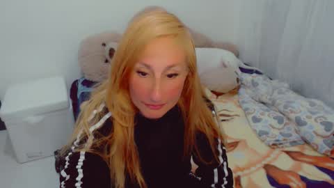 Arlett online show from 12/13/25, 10:59