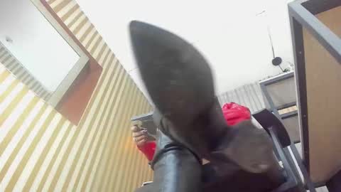 Snapshot of skarlettbarnes chatting on 03/26/26, 12:22 skarlettbarnes online show from 03/26/26, 12:22