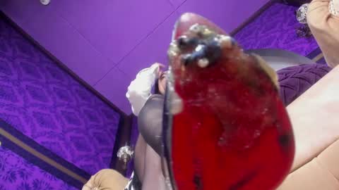 skarlettbarnes online show from 05/15/26, 12:01
