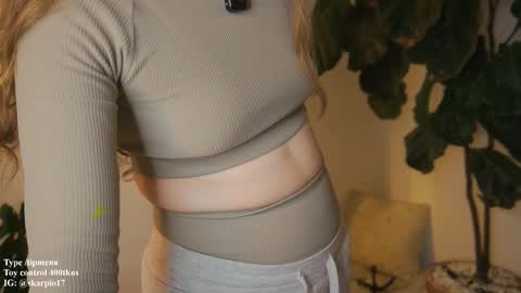 Snapshot of skarpio17 chatting on 02/18/26, 10:17 Im Scarlett ONLINE 5pm-10pm NYC time online show from 02/18/26, 10:17