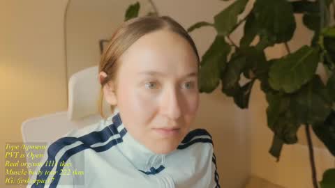 Im Scarlett  ONLINE  5pm-10pm NYC time  online show from 07/13/26, 10:34