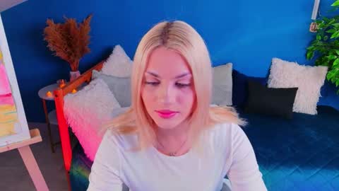 Snapshot of skatebunny chatting on 12/22/25, 01:52 Jane online show from 12/22/25, 01:52