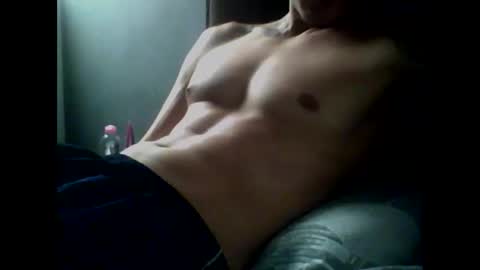 Snapshot of skater19xxx chatting on 12/09/24, 06:57 miguel online show from 12/09/24, 06:57