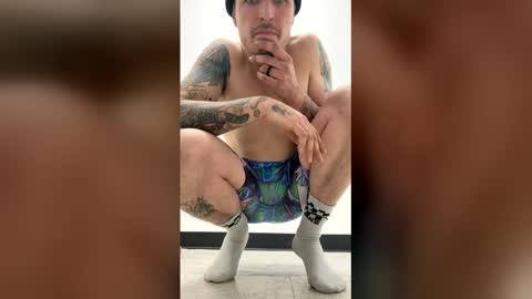 Snapshot of skaterboy678 chatting on 12/18/25, 11:22 skaterboy678 online show from 12/18/25, 11:22