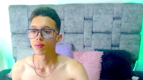 skinny_bigcock20 online show from 02/26/25, 10:53