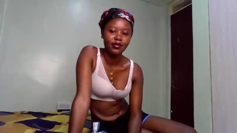 skinny_jass online show from 04/06/26, 03:02