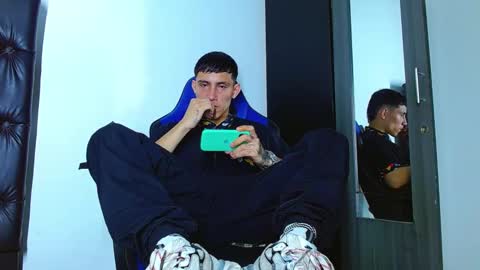 skinny marked online show from 12/22/24, 02:06