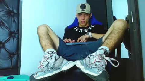 skinny marked online show from 12/26/24, 03:06