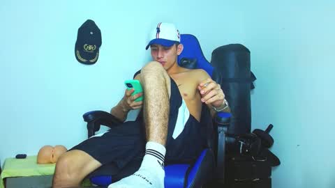 skinny marked online show from 01/24/25, 03:32