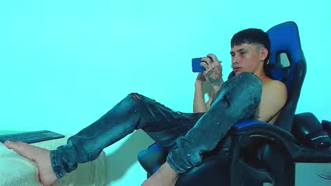 skinny marked online show from 11/22/25, 04:00