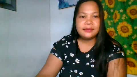 skinny_momma32 online show from 07/26/26, 09:00