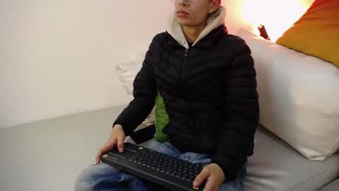 Snapshot of skinny_office chatting on 02/11/26, 12:54 David online show from 02/11/26, 12:54