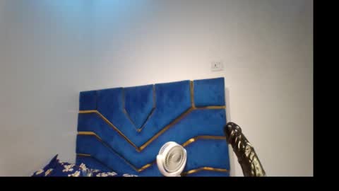 skinnyasssexyboobs online show from 02/04/26, 03:45