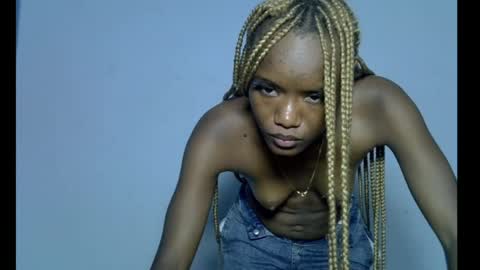 Linda independent model online show from 04/04/26, 06:16