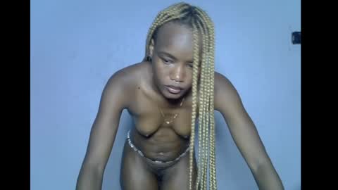 Linda independent model online show from 04/11/26, 06:23