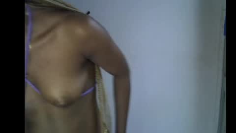 Linda independent model online show from 04/19/26, 06:54