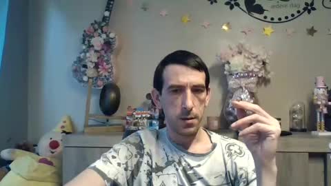 SkinnyBigCock2 online show from 12/03/25, 08:45