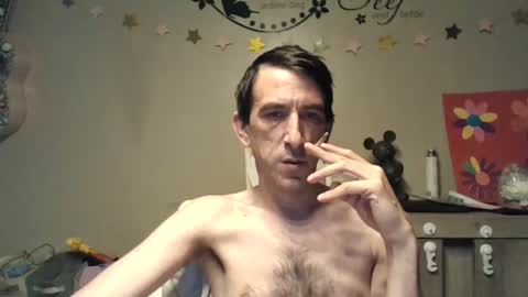 Snapshot of skinnybigcock2 chatting on 06/18/26, 03:29 SkinnyBigCock2 online show from 06/18/26, 03:29