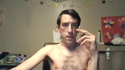 Snapshot of skinnybigcock2 chatting on 06/23/26, 02:20 SkinnyBigCock2 online show from 06/23/26, 02:20