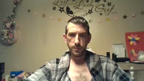 Snapshot of skinnybigcock2 chatting on 07/22/26, 04:04 SkinnyBigCock2 online show from 07/22/26, 04:04