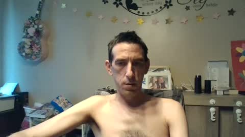 Snapshot of skinnybigcock2 chatting on 07/30/26, 05:28 SkinnyBigCock2 online show from 07/30/26, 05:28