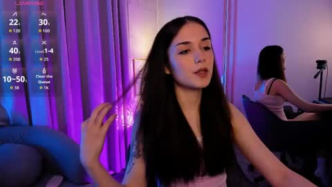 Ellie online show from 05/06/26, 08:25