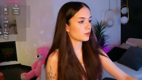 Ellie online show from 05/10/26, 07:30