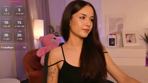 Ellie online show from 06/22/26, 09:12