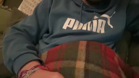 Snapshot of skinnyguyfun chatting on 12/22/25, 12:18 skinnyguyfun online show from 12/22/25, 12:18