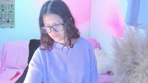 Snapshot of skinnyhorny_ chatting on 09/27/25, 01:32 SKINNYHORNY online show from 09/27/25, 01:32