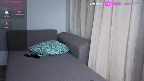 Snapshot of skinnymode chatting on 11/03/25, 05:03 SkinnyMode online show from 11/03/25, 05:03