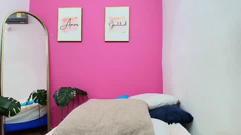 Karla  online show from 01/11/25, 09:04