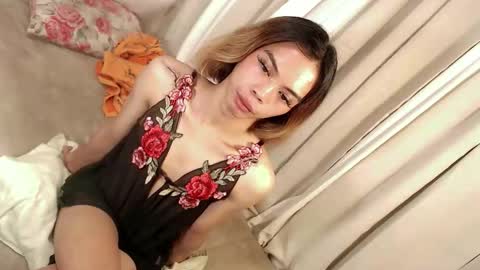 skinnytrans69 online show from 05/01/26, 06:34