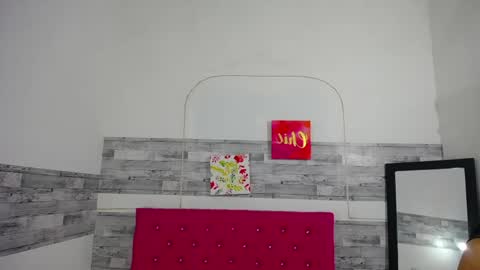 Snapshot of skinnyy_andtight chatting on 04/14/26, 07:31 Alexa online show from 04/14/26, 07:31