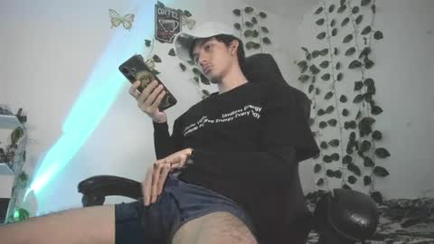 skiny_dann online show from 04/07/26, 04:35