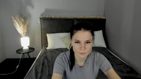 Snapshot of skinyjoy chatting on 02/03/26, 01:59 Joys online show from 02/03/26, 01:59