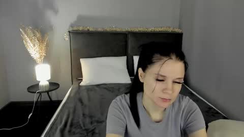 Snapshot of skinyjoy chatting on 02/03/26, 02:53 Joys online show from 02/03/26, 02:53