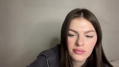 Snapshot of skirenna chatting on 01/09/26, 04:10 skirenna online show from 01/09/26, 04:10