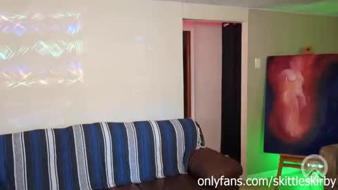 Snapshot of skittleskirby chatting on 10/03/25, 10:07 Skittles Kirby online show from 10/03/25, 10:07