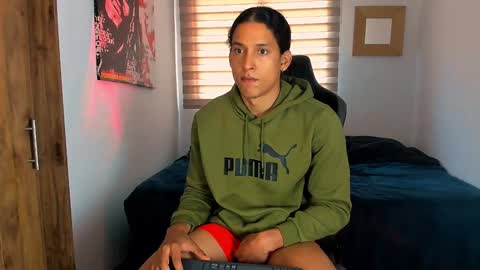 Liam Vokov online show from 01/12/25, 01:05