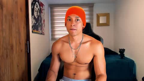 Liam Vokov online show from 01/30/25, 01:42