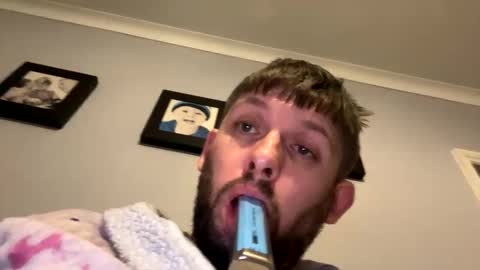 skuzzy25 online show from 02/08/25, 11:24