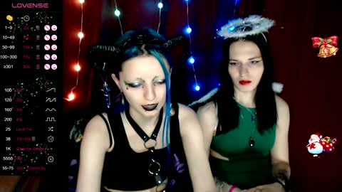 Snapshot of sky9669 chatting on 12/25/24, 03:17 Iska Im genderfluid theyheshenot use ht have reasons and Mia my t-gf sheher online show from 12/25/24, 03:17