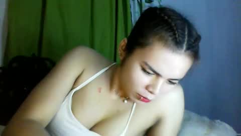 Snapshot of sky_andrea chatting on 10/26/25, 01:06 Mj online show from 10/26/25, 01:06