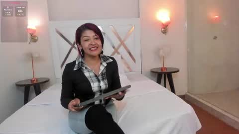 Snapshot of sky_collins_ chatting on 06/30/26, 07:37 Sky online show from 06/30/26, 07:37