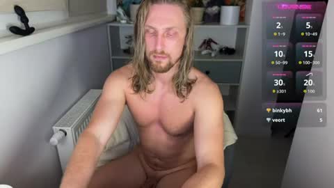 sky_guy25 online show from 06/22/26, 08:50